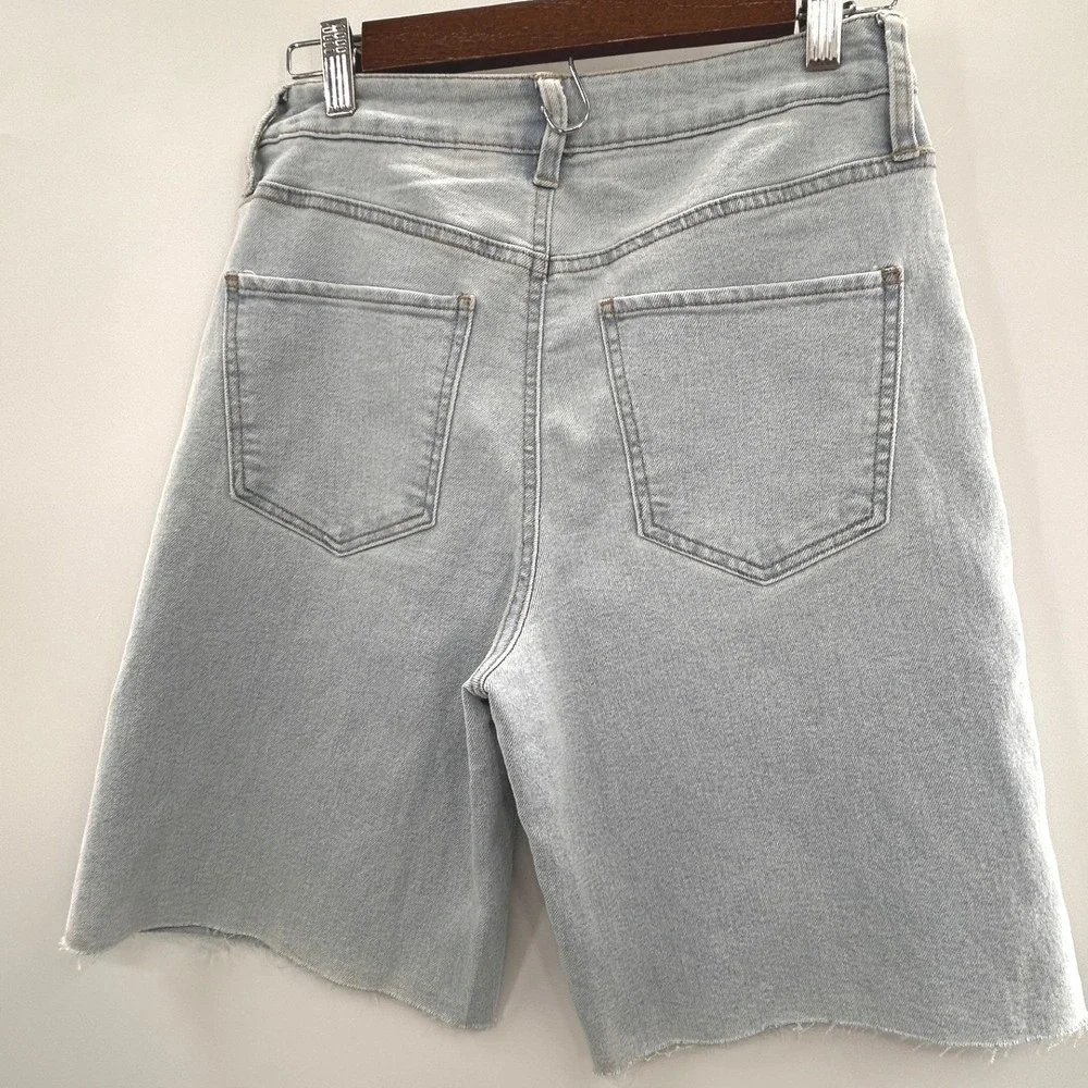 Womens Raw Hem Light Wash Long Denim Shorts NWT Bermuda Y2K Coastal Casual